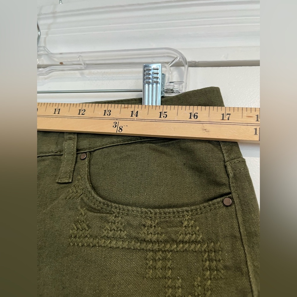 Blank NYC Olive Jean Shorts Sz. M - Picture 5 of 9